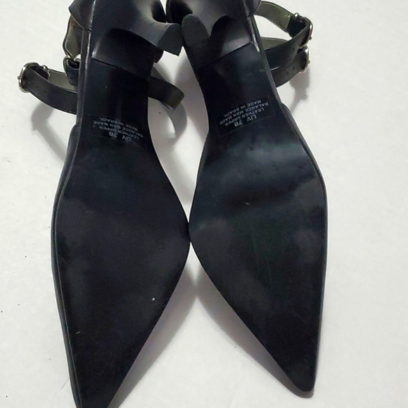 Steve Madden LIV Black Pointed Toes Leather Classic Chic Strappy Heels - Picture 9 of 12